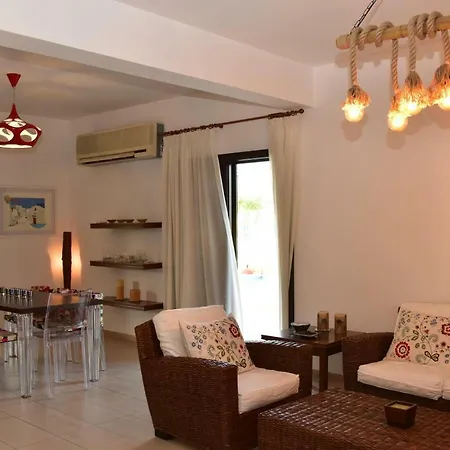 וילה Limni Pool House *