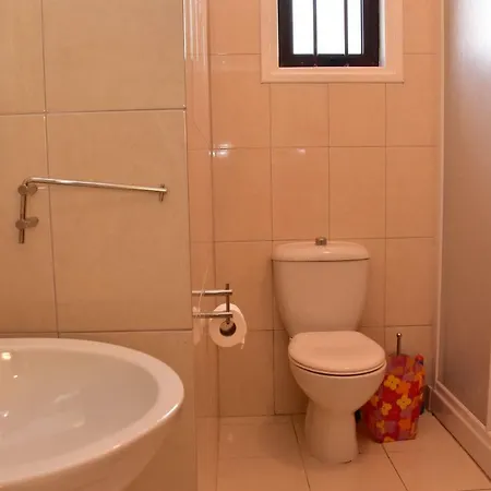 וילה Limni Pool House