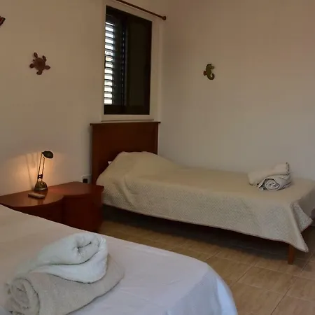 Limni Pool House וילה